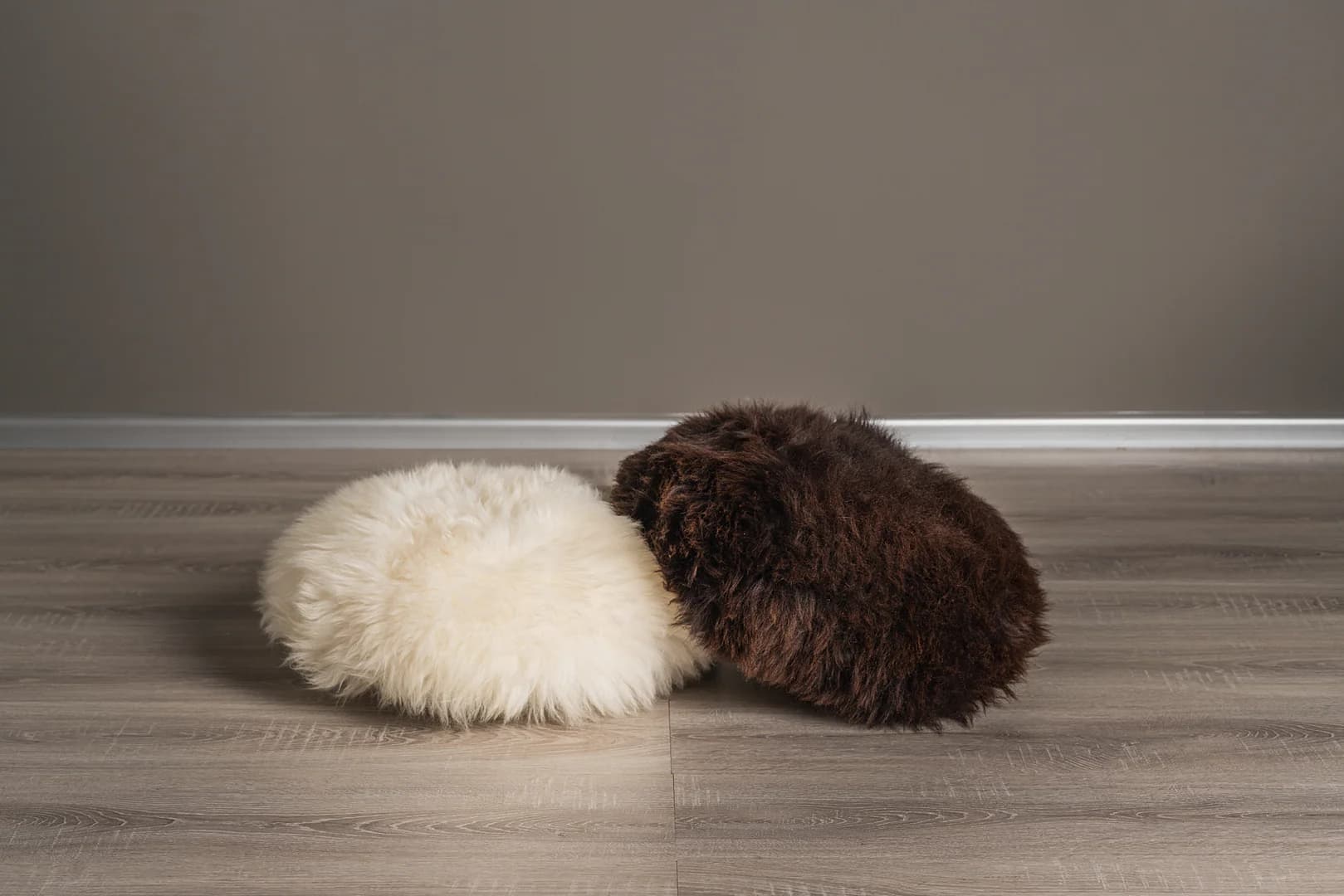 Round Sheepskin Pillow